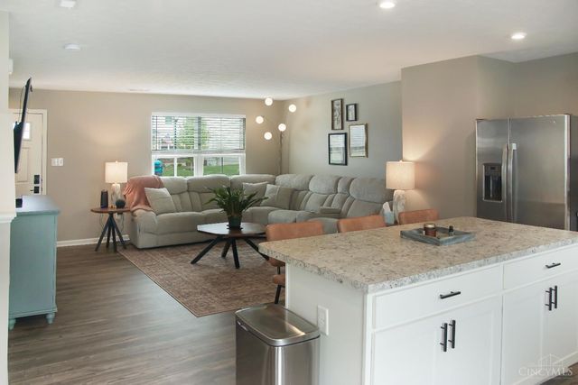 5730 Woodcreek Drive, Middletown, OH 45042