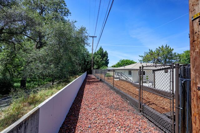 1437 Tiffany Cir, Roseville, CA 95661