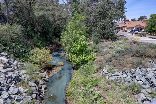 1437 Tiffany Cir, Roseville, CA 95661