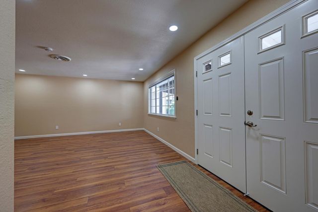 1437 Tiffany Cir, Roseville, CA 95661