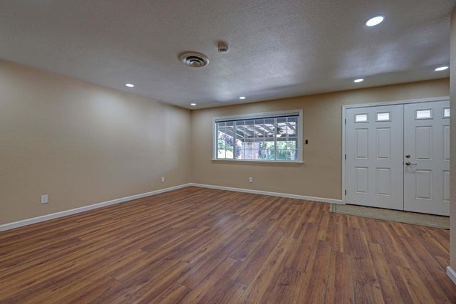 1437 Tiffany Cir, Roseville, CA 95661