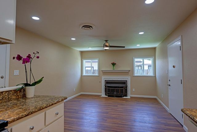 1437 Tiffany Cir, Roseville, CA 95661