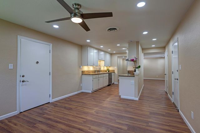 1437 Tiffany Cir, Roseville, CA 95661