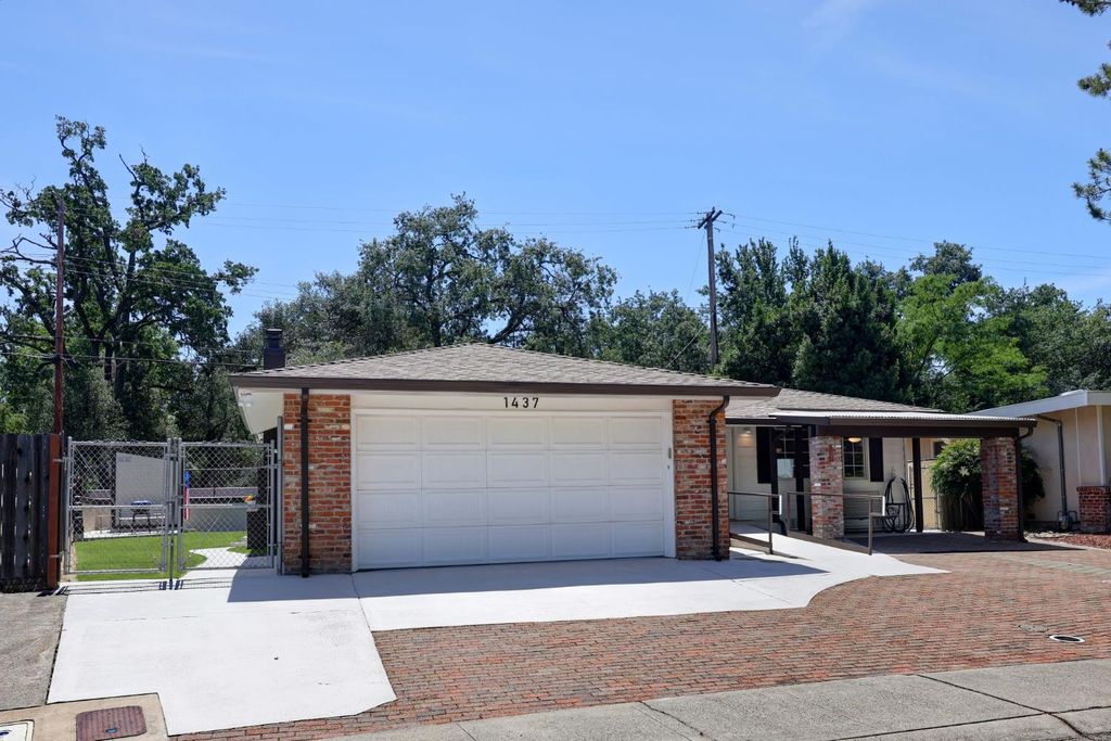 1437 Tiffany Cir, Roseville, CA 95661