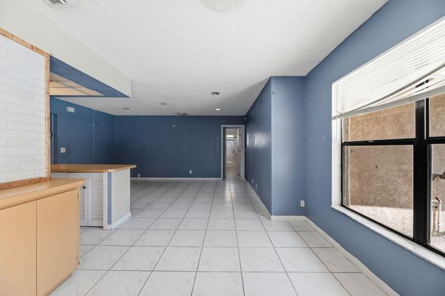13581 Columbine Avenue, Wellington, FL 33414
