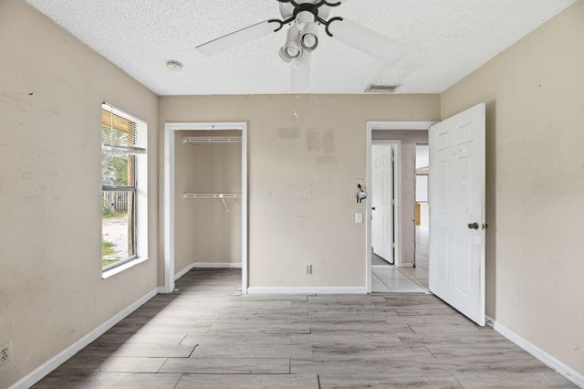 13581 Columbine Avenue, Wellington, FL 33414