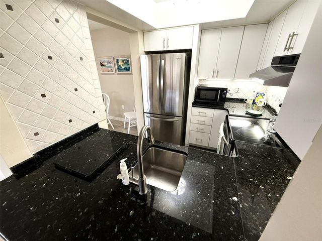 5111 AMULET DRIVE 208, New Port Richey, FL 34652