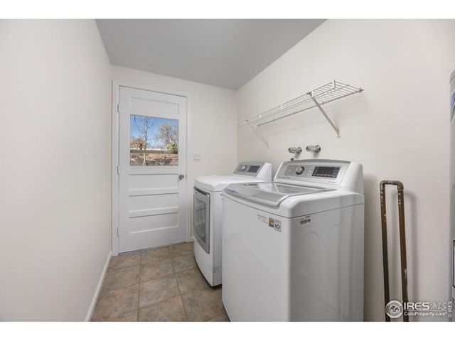 815 Hilltop St, Longmont, CO 80504