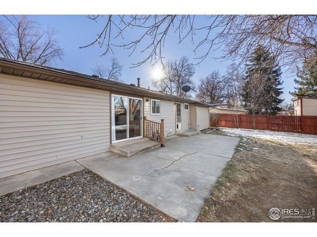 815 Hilltop St, Longmont, CO 80504
