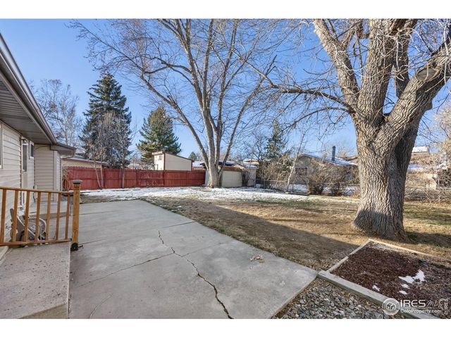 815 Hilltop St, Longmont, CO 80504