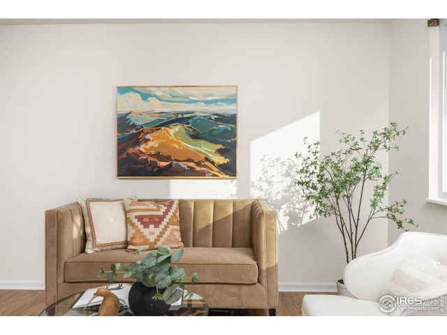 815 Hilltop St, Longmont, CO 80504