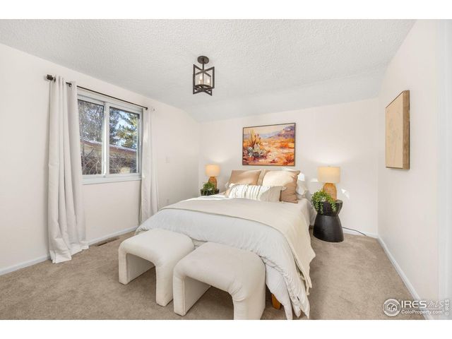 815 Hilltop St, Longmont, CO 80504