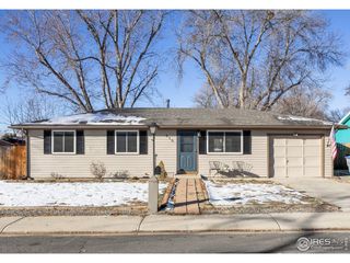 815 Hilltop St, Longmont, CO 80504