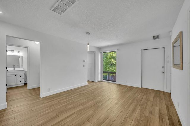 10 SHEOAH BOULEVARD 8, Winter Springs, FL 32708