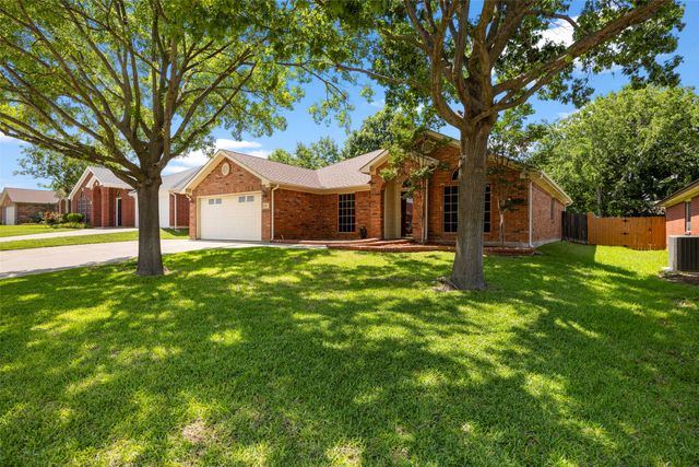 1717 Prescott Drive, Mansfield, TX 76063