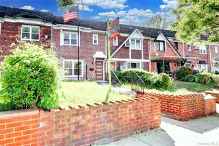 6110 84th Street, Middle Village, NY 11379