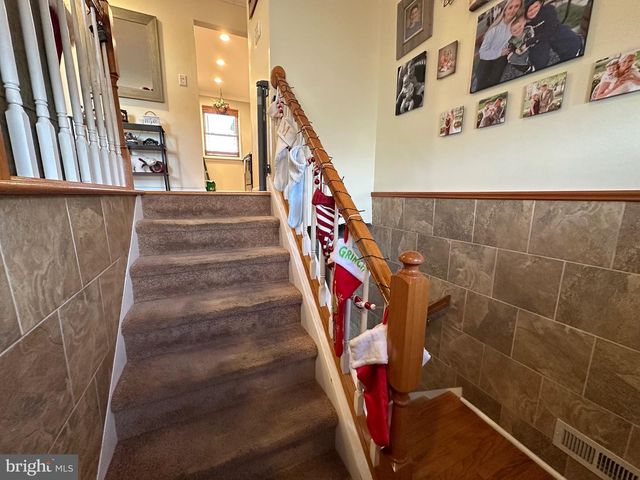 304 THACKERAY, Williamstown, NJ 08094