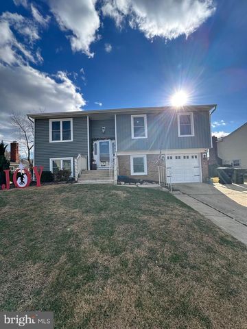 304 THACKERAY, Williamstown, NJ 08094