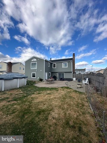 304 THACKERAY, Williamstown, NJ 08094