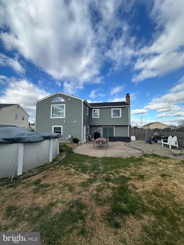 304 THACKERAY, Williamstown, NJ 08094