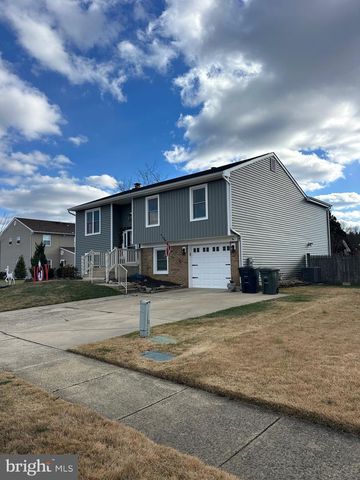 304 THACKERAY, Williamstown, NJ 08094