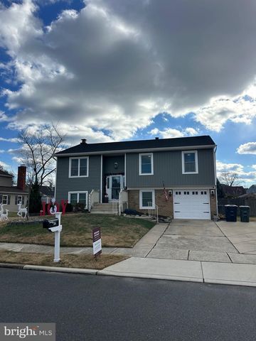 304 THACKERAY, Williamstown, NJ 08094