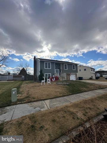 304 THACKERAY, Williamstown, NJ 08094