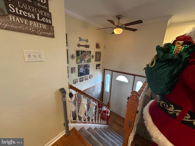 304 THACKERAY, Williamstown, NJ 08094