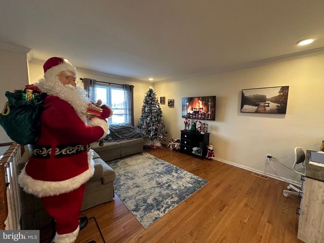 304 THACKERAY, Williamstown, NJ 08094