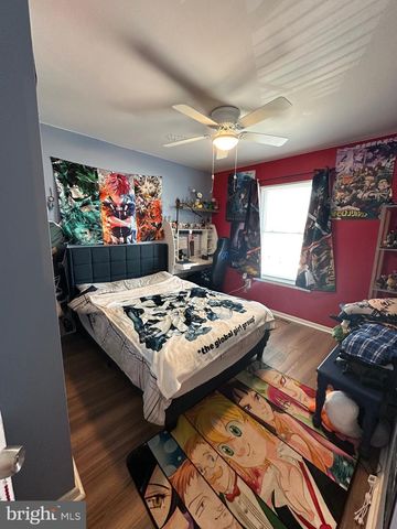 304 THACKERAY, Williamstown, NJ 08094