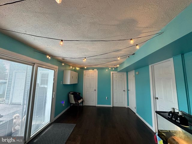 304 THACKERAY, Williamstown, NJ 08094