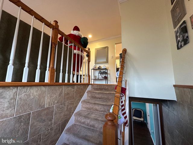 304 THACKERAY, Williamstown, NJ 08094