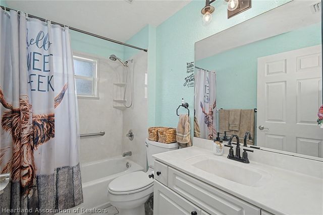 2630 Gresham Street, Sebring, FL 33875