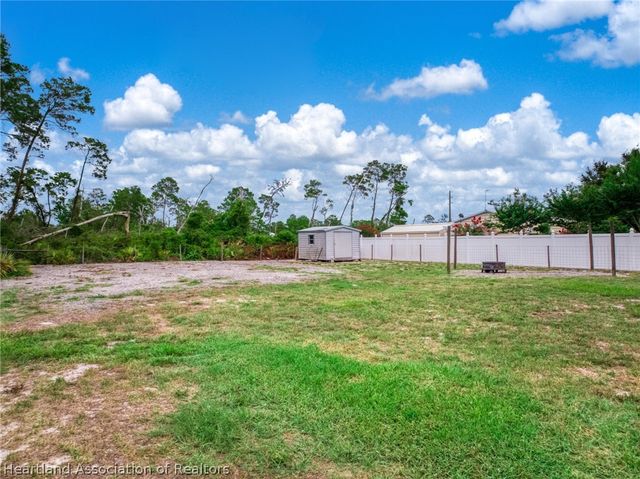 2630 Gresham Street, Sebring, FL 33875
