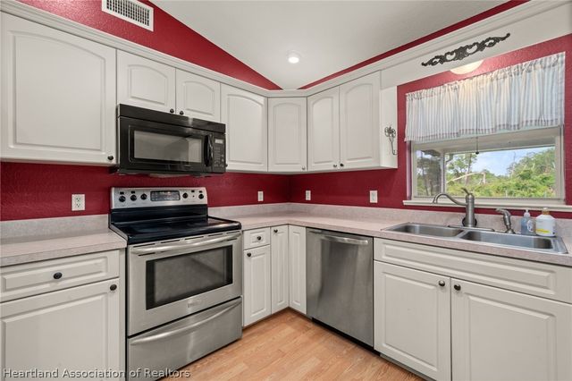 2630 Gresham Street, Sebring, FL 33875