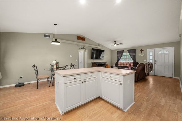 2630 Gresham Street, Sebring, FL 33875
