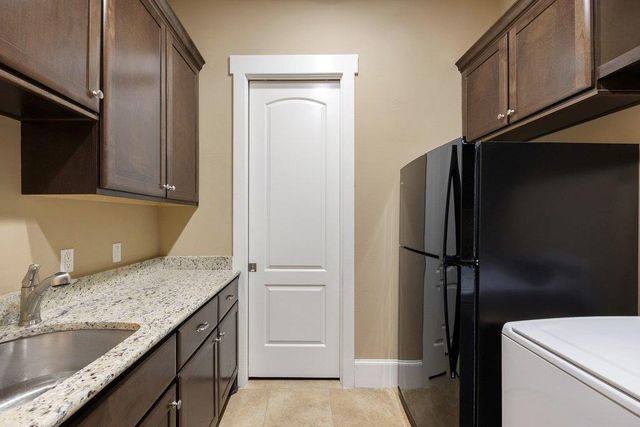 813 Serene Estates DR, Austin, TX 78738