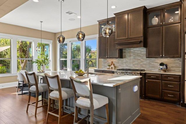 813 Serene Estates DR, Austin, TX 78738