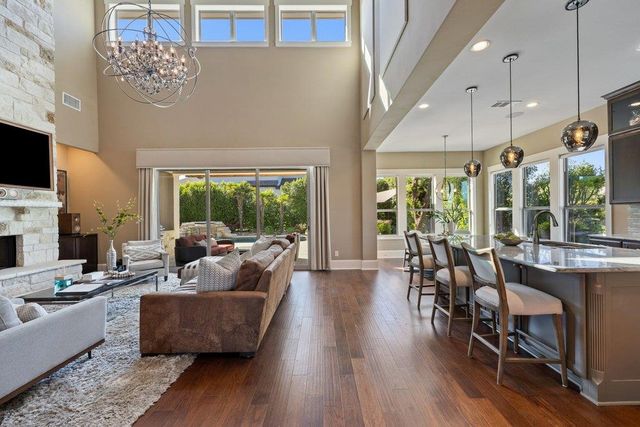 813 Serene Estates DR, Austin, TX 78738