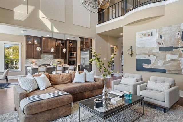 813 Serene Estates DR, Austin, TX 78738