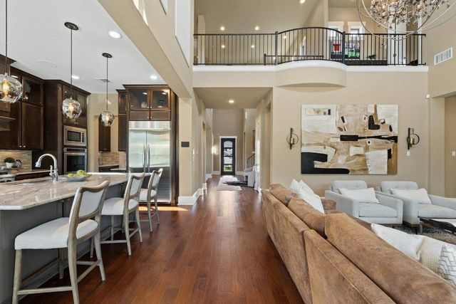 813 Serene Estates DR, Austin, TX 78738