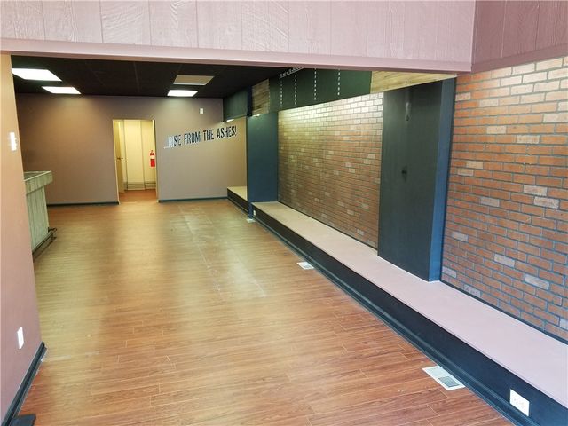 115 W Jefferson, City Of But Sw, PA 16001