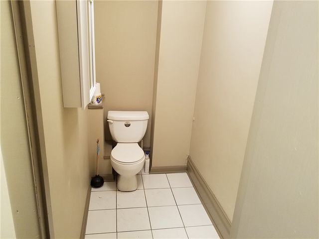 115 W Jefferson, City Of But Sw, PA 16001