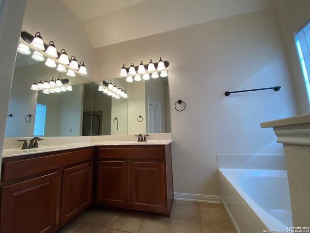 12027 Mill Berger, San Antonio, TX 78254