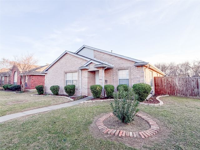 1436 Stella Drive, Lewisville, TX 75067