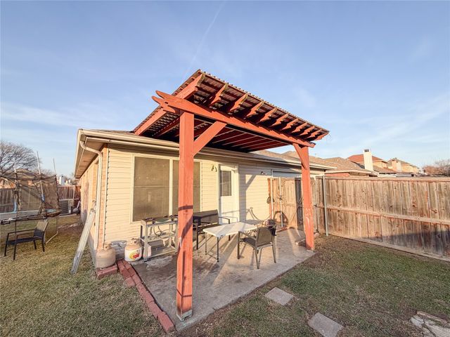 1436 Stella Drive, Lewisville, TX 75067