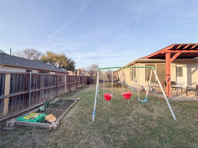 1436 Stella Drive, Lewisville, TX 75067