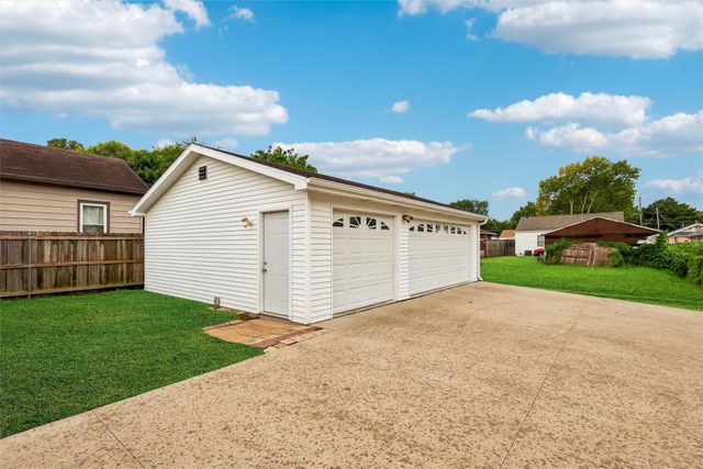 1820 Lay Street, Des Moines, IA 50317