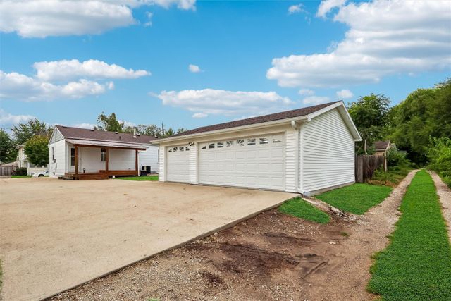 1820 Lay Street, Des Moines, IA 50317