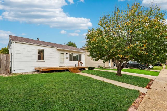 1820 Lay Street, Des Moines, IA 50317